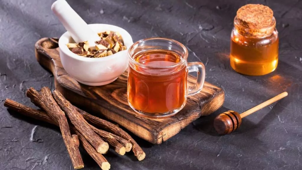 Lukrecja: Właściwości, zastosowanie i przeciwskazania zdrowotne