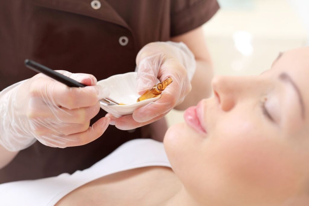 Domowy peeling z kawy i cukru: naturalna gładkość skóry krok po kroku Domowy peeling z kawy i cukru: naturalna gładkość skóry krok po kroku